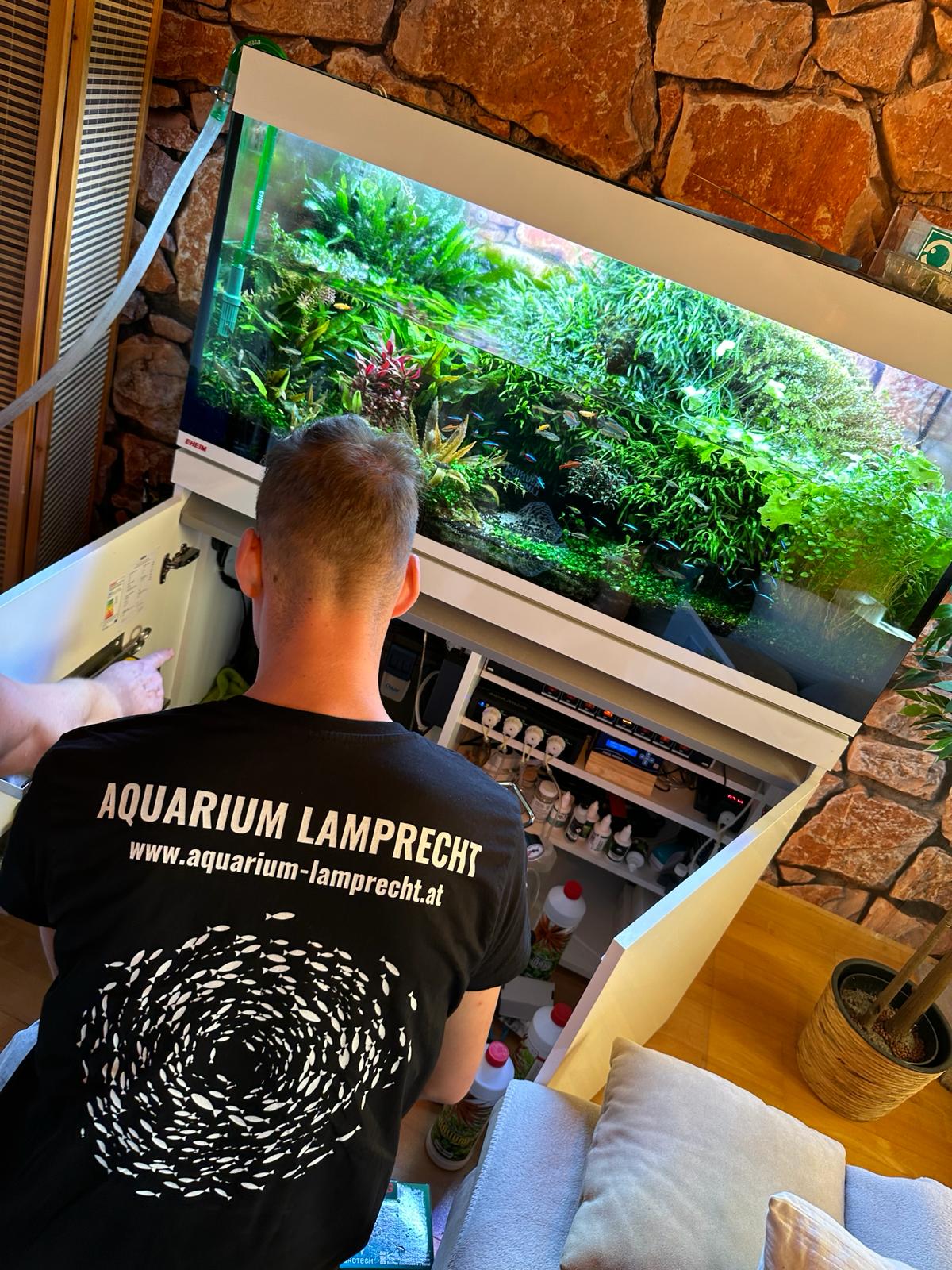 Anfrage für Sondermaßaquarien